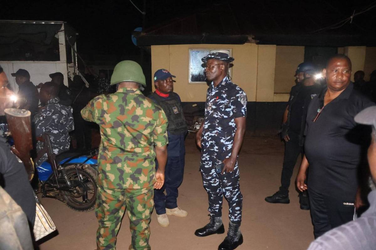 BREAKING: 🇳🇬Joint security forces storm Zangos in Agbede & Iruekpen, Edo Central, early Feb 26, arre...