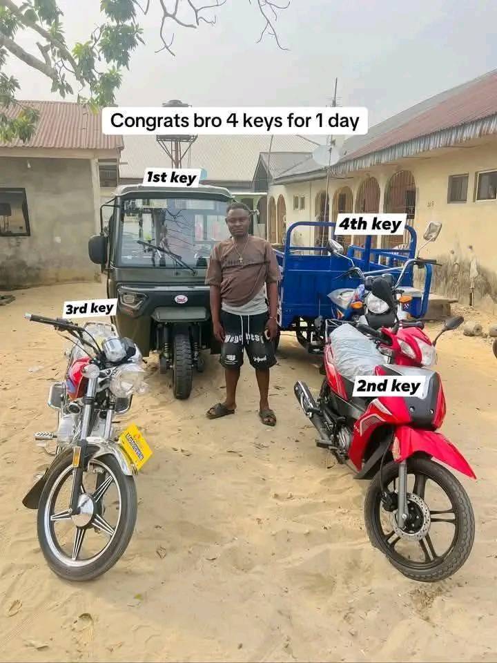 Man won 30m on betting in abuja, and instead of buying GLK OR GLE, these are what he bought!!!!! Goo...
