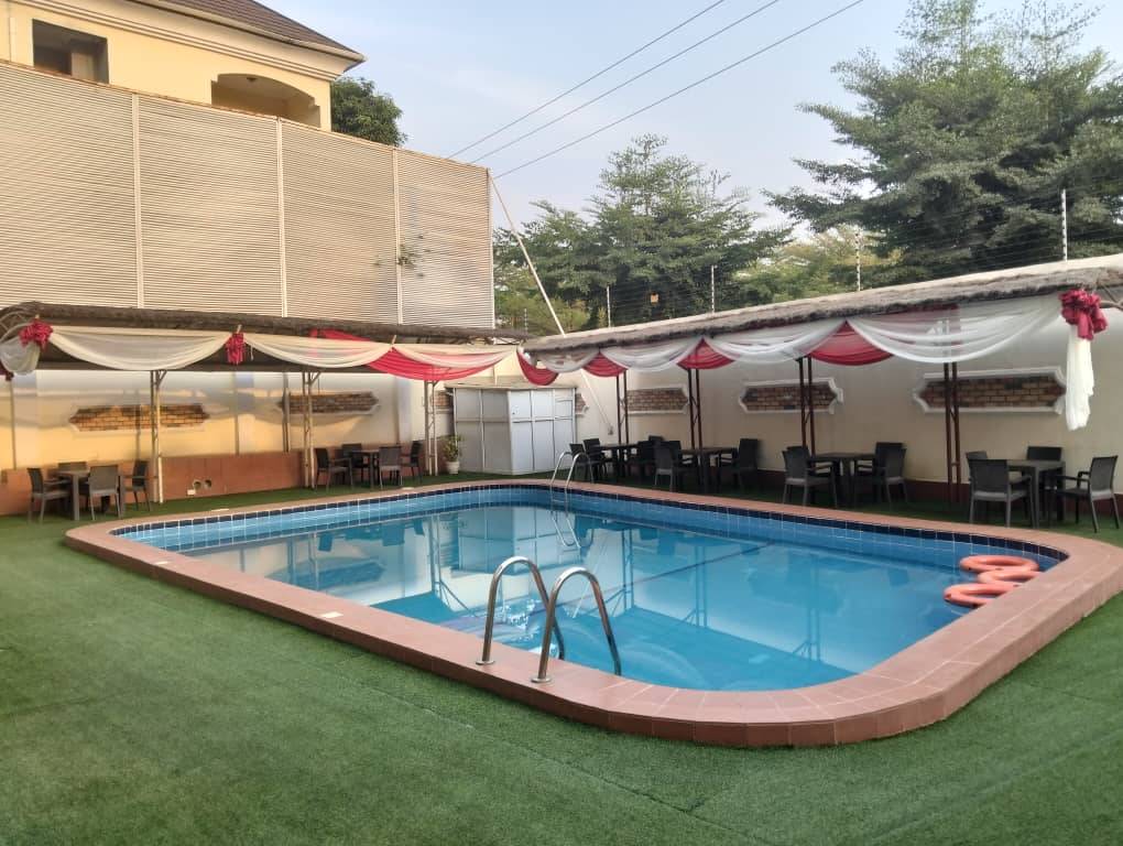 THOUGHT ABOUT HAVING A NICE AFTERNOON REST IN A POOL?
@casa_de_lucy hotels, gudu, you'll be amazed...