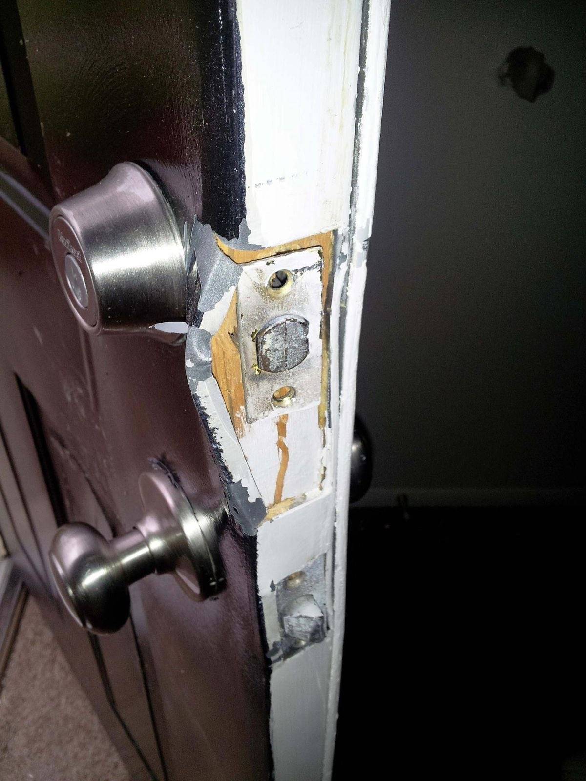 This short let apartment was rented for (2 days) by some guys. After they checked out, the manageme...