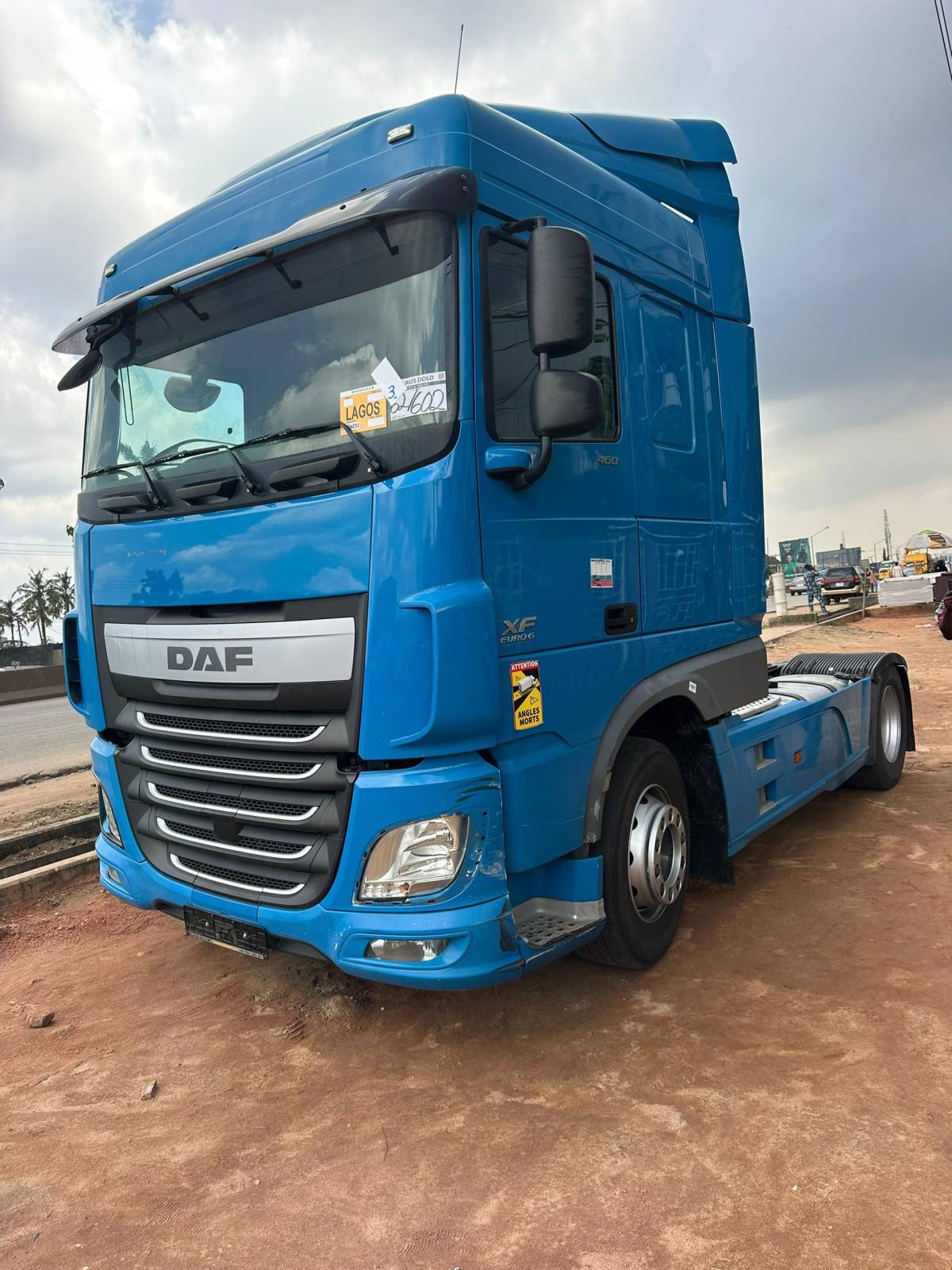 Your haulage bird available for sale.
-2015 DAF Tractor head -Euro6 version.
-Automatic Gear Transmi...