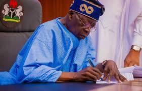 Tinubu Approves Multi-Billion Naira Road Projects, New Carter Bridge Design
source- https://nige...