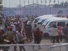 Crowd Surge Disrupts Empowerment Item Distribution at Renewed Hope Youth Tour in Owerri
source- ht...