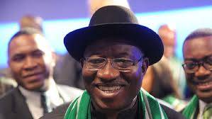 Youths Rally at Jonathan’s Abuja Residence, Urge 2027 Presidential Comeback
source- https://nigeri...