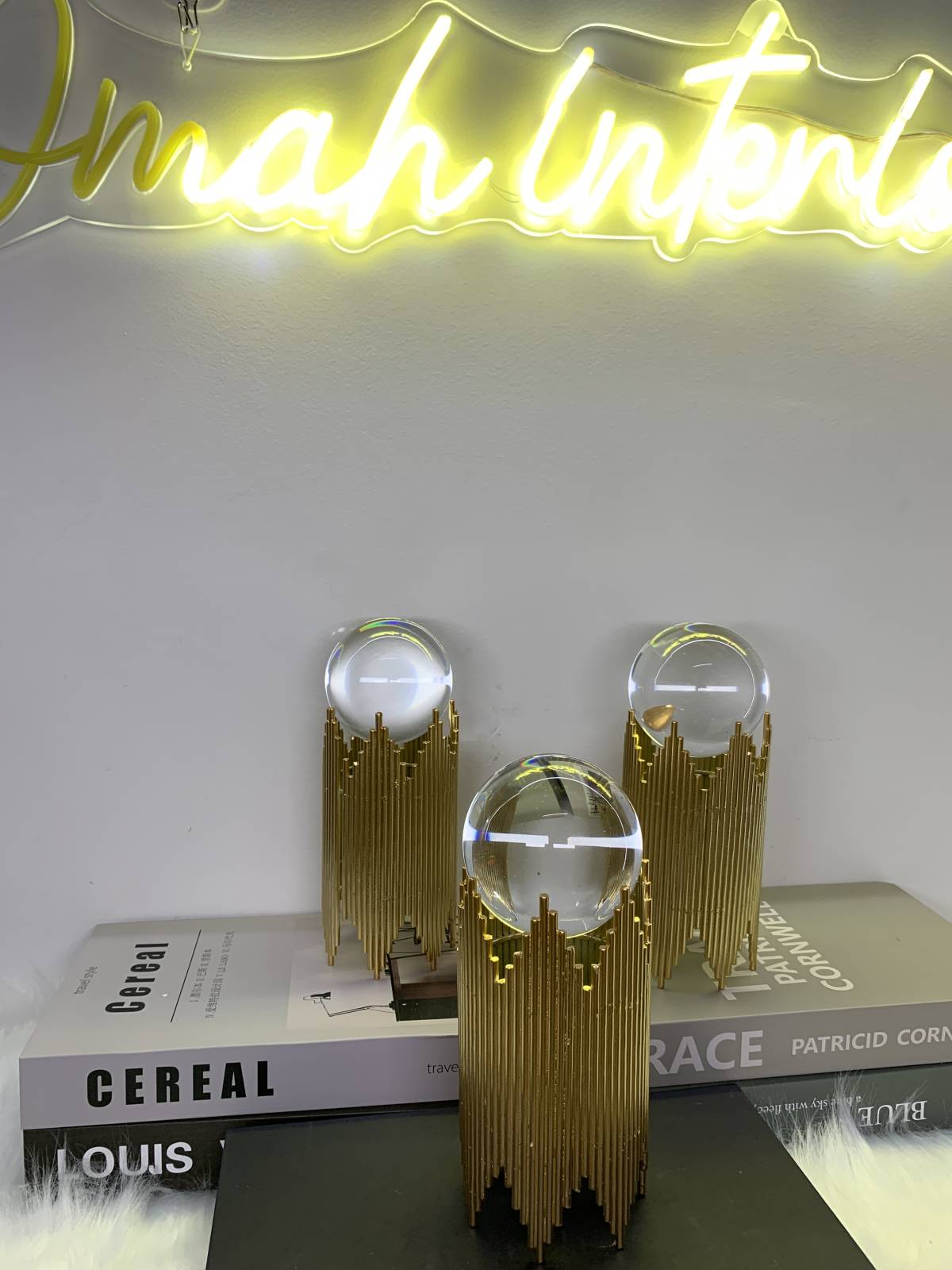 Cystal ball figurine is available for pickup or delivery nationwide.
Price: 28K
