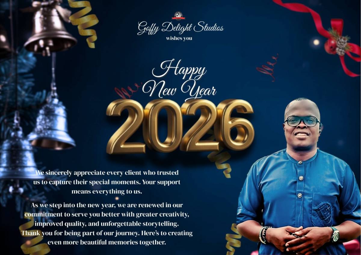 It's a great pleasure to be on this noble indeginous platform lekeelekee!
Na photographer I be oo
E...