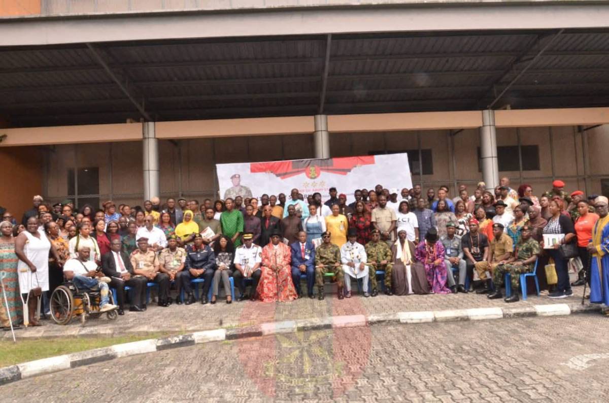 @naijarepota bin dey #live for di Nigerian Army Key Stakeholders Engagement Forum wey hapun inside P...