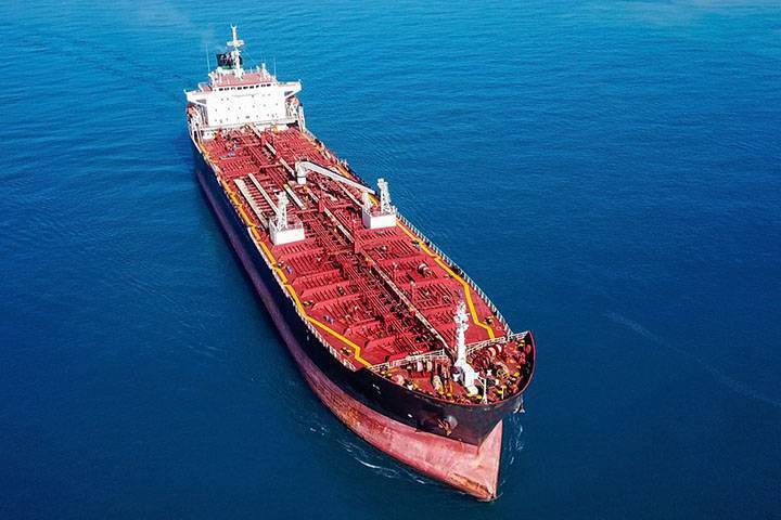 💥BREAKING:
An oil tanker operator reportedly paid Iran a $2 million fee for safe passage through t...