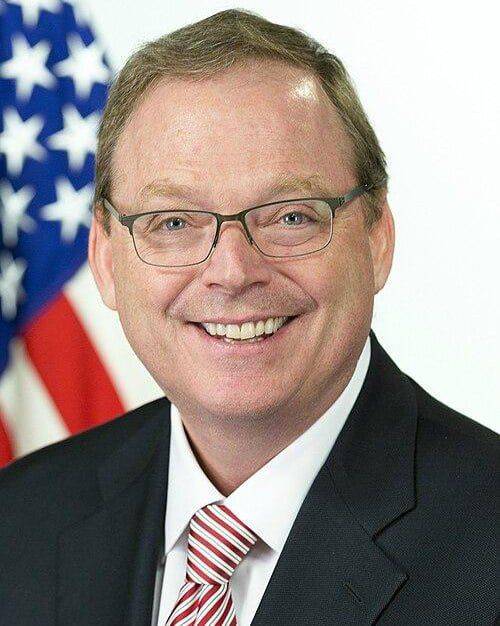 ๐ฅ BULLISH: White House adviser Kevin Hassett says the US still expects 4% to 5% economic growth thi...