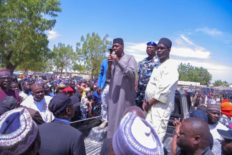 Borno killings: Zulum mourns victims, vows rescue of abducted residents
https://t.co/18FR1YLUeO