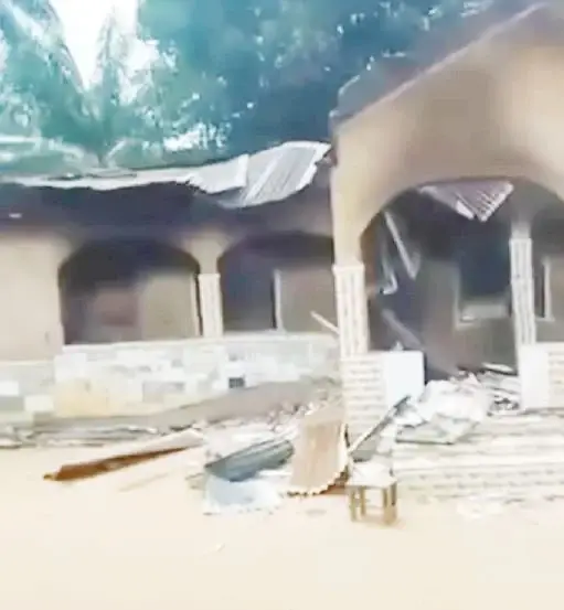 Anambra man kills lover’s son over relationship dispute
https://punchng.com/anambra-man-kills-love...