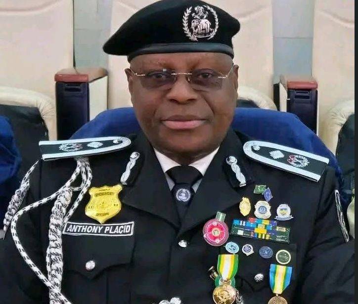 ๐ฃ๐ผ๐น๐ถ๐ฐ๐ฒ ๐ป๐ฎ๐ฏ 33 ๐๐ฒ๐ฟ๐ฟ๐ผ๐ฟ ๐๐๐๐ฝ๐ฒ๐ฐ๐๐, ๐ฟ๐ฒ๐ฐ๐ผ๐๐ฒ๐ฟ ๐ฎ๐ป๐๐ถ-๐ฎ๐ถ๐ฟ๐ฐ๐ฟ๐ฎ๐ณ๐ ๐น๐ฎ๐๐ป๐ฐ๐ต๐ฒ๐ฟ
๐ฅ๐ฒ๐ฎ๐ฑ ๐ ๐ผ๐ฟ๐ฒ: https://punchng.com/pol...