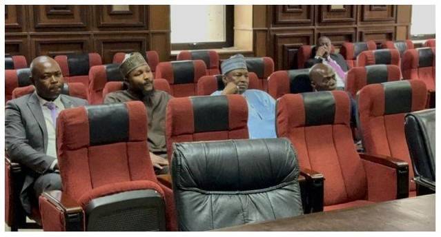 ๐๐
-๐๐๐ ๐ ๐ฎ๐น๐ฎ๐บ๐ถ, ๐๐ผ๐ป ๐ฝ๐น๐ฒ๐ฎ๐ฑ ๐ป๐ผ๐ ๐ด๐๐ถ๐น๐๐ ๐๐ผ ๐ฎ๐บ๐ฒ๐ป๐ฑ๐ฒ๐ฑ ๐ฐ๐ต๐ฎ๐ฟ๐ด๐ฒ
๐ฅ๐ฒ๐ฎ๐ฑ ๐ ๐ผ๐ฟ๐ฒ: https://punchng.com/ex-agf-malami-...