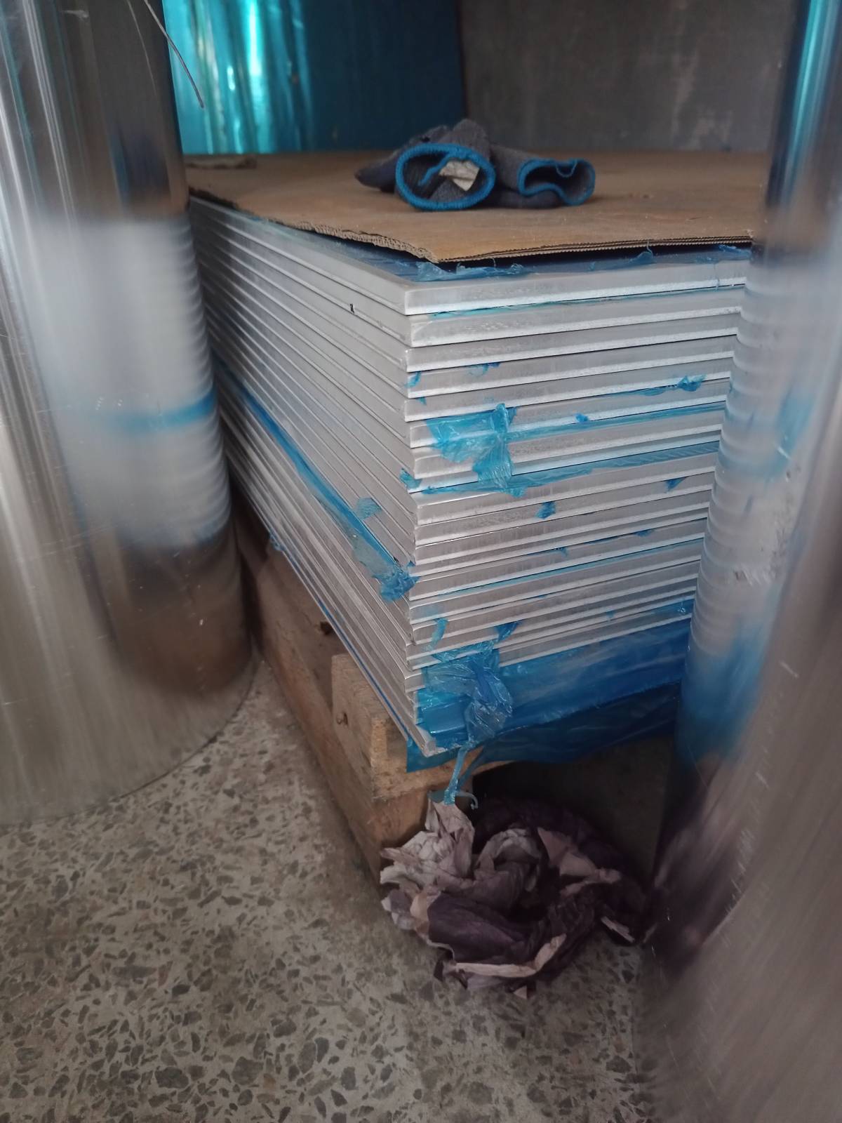 Aluminium plates is our business 
08030661877