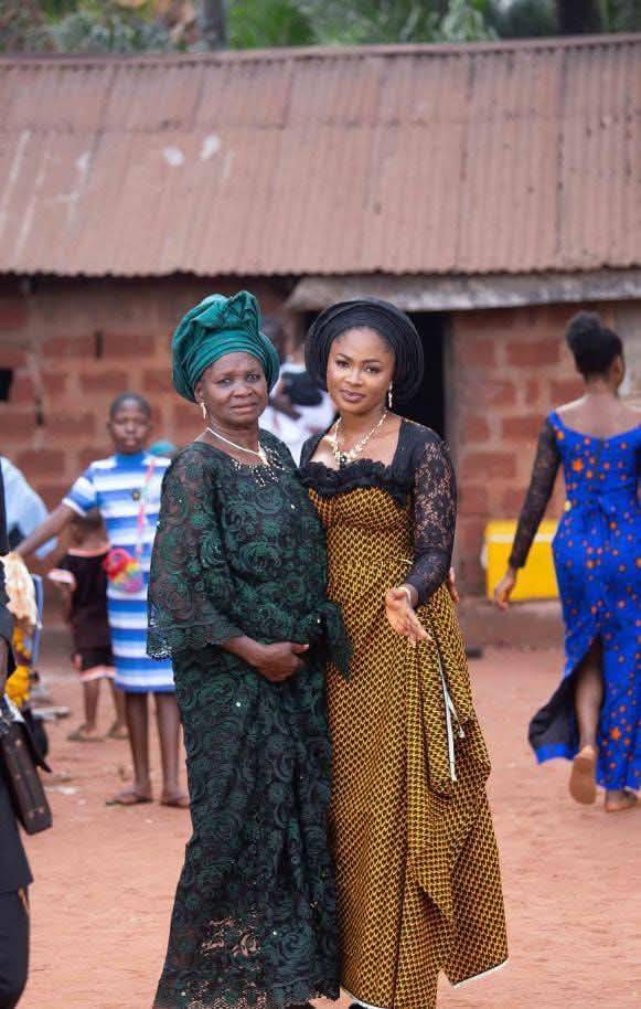 Celebrating 🥳🎉🎉 my people with love 💕💕💕💕💕