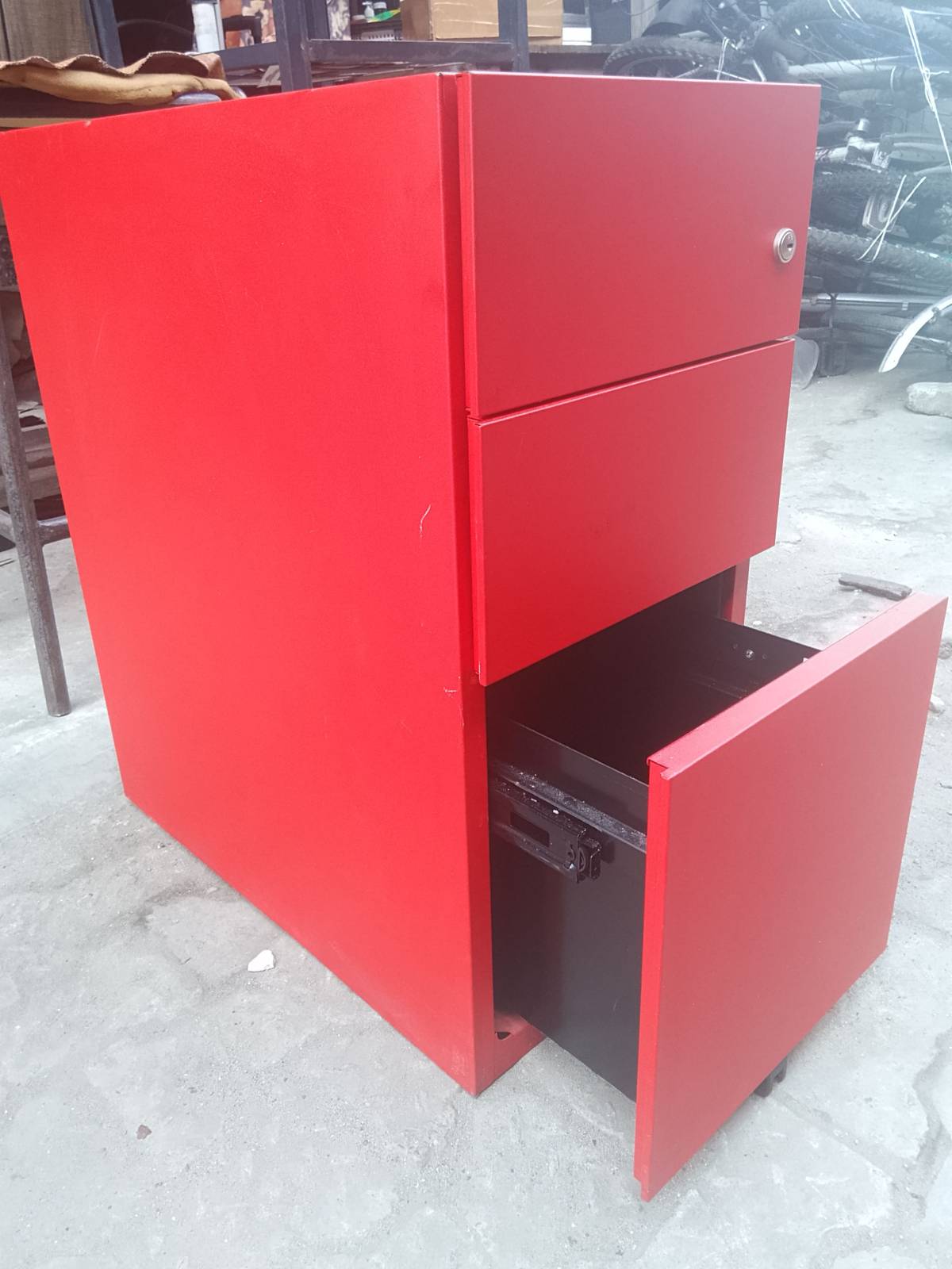 Foreign Steel Made Cabinet with three drawers:

Organize your space with this unique furniture.

Pri...