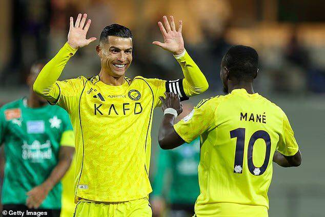 🚨 Cristiano Ronaldo has officially acquired 25% of Unión Deportiva Almería 😱
CR7 released a state...
