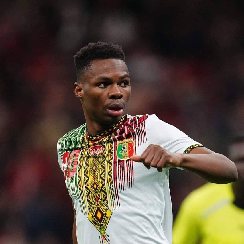 π¨π£ πππππππππ: Manchester United have been working on the signing of Lens midfielder Mamadou Sangar...