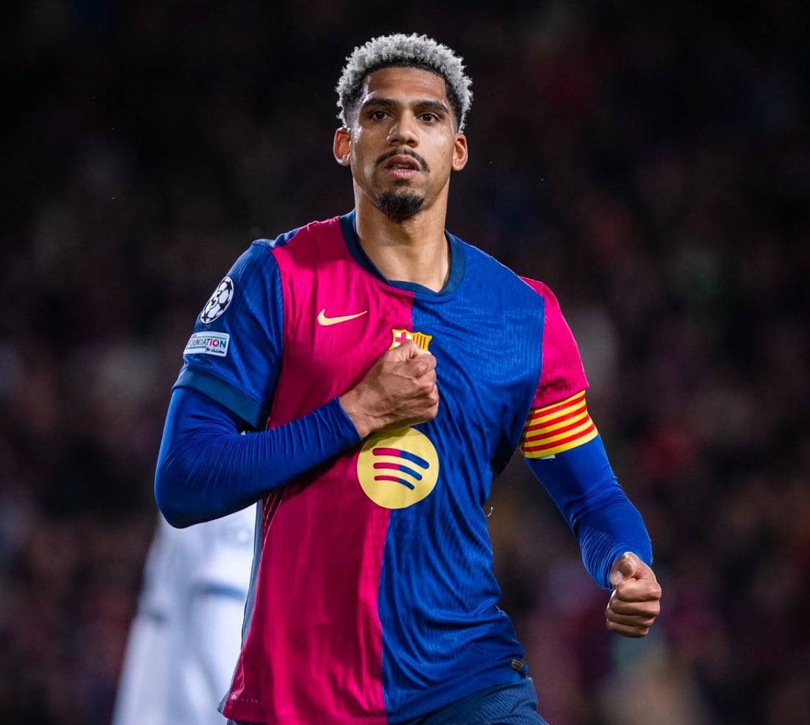 🚨💙❤️ Ronald Araujo: “If we continue to play like this, we will win the Champions League and La Lig...