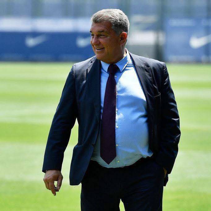🚨 Joan Laporta: “If needed, we will sign a centre striker in the summer… but it is not mandatory. “...