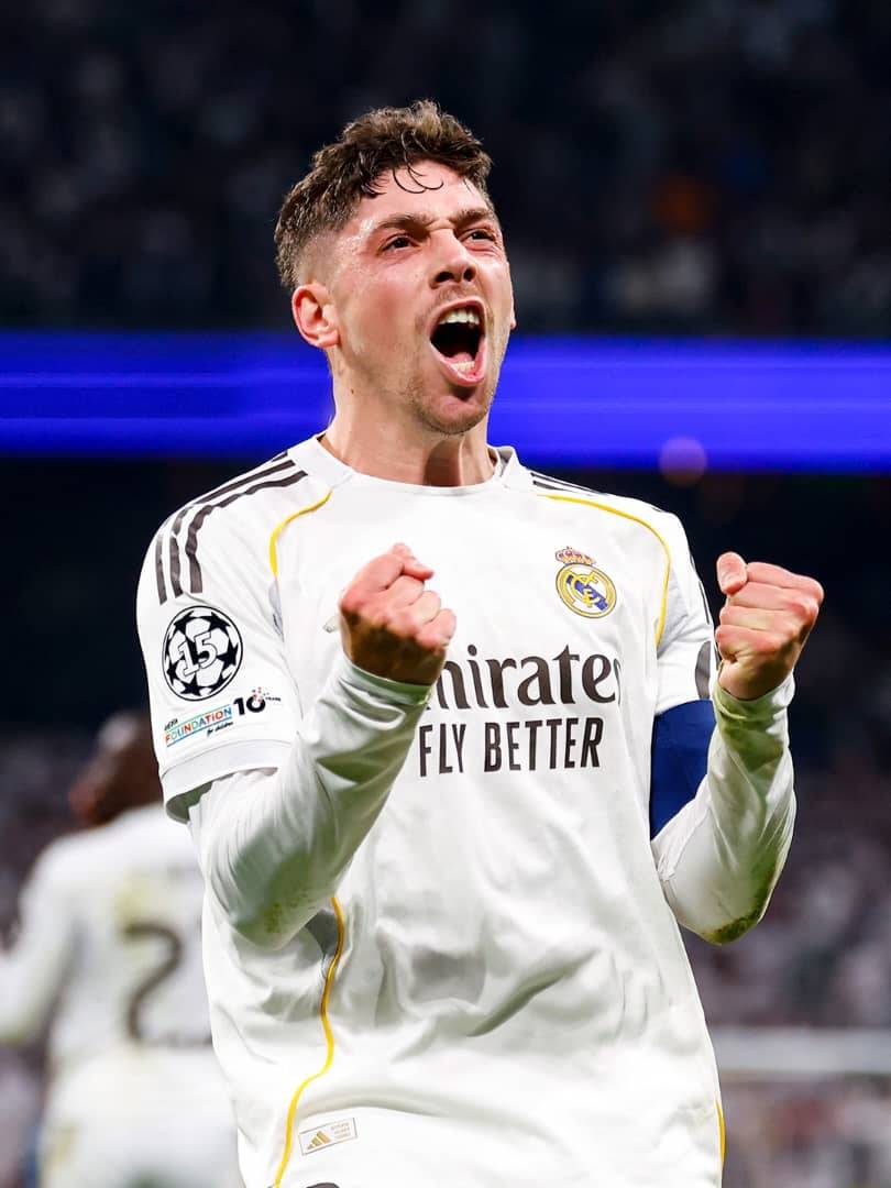 🚨✨ Fede Valverde has now reached 18 G/A this season, playing as midfielder… or as right back.
Hat...