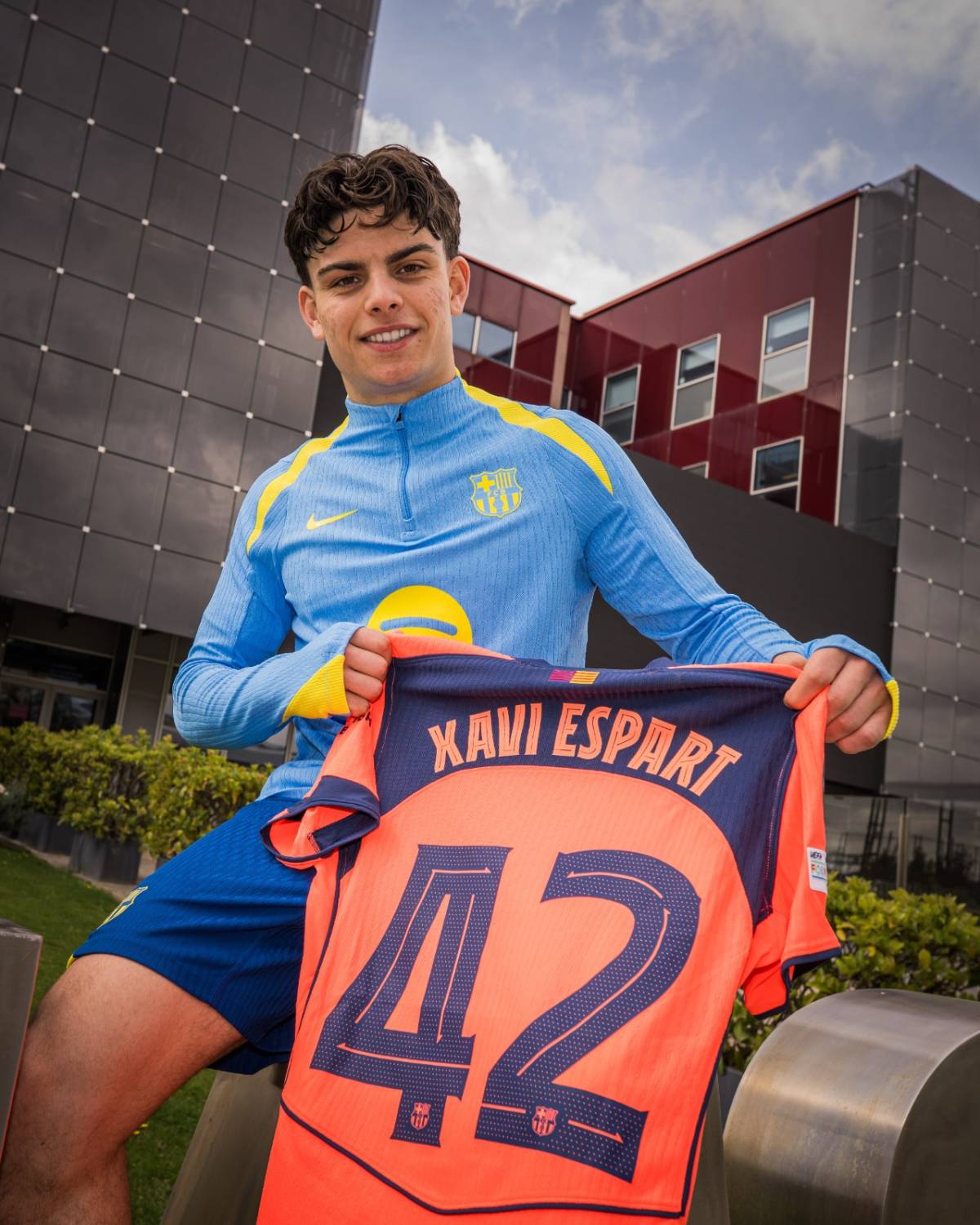 Another gem from la Masia ๐
La Masia no deixa de produir talent. ๐ก