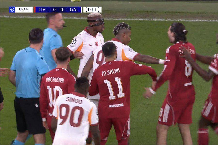 📸 - VICTOR OSIMHEN WANTS TO FIGHT SZOBOSZLAI!


Jagun Jagun