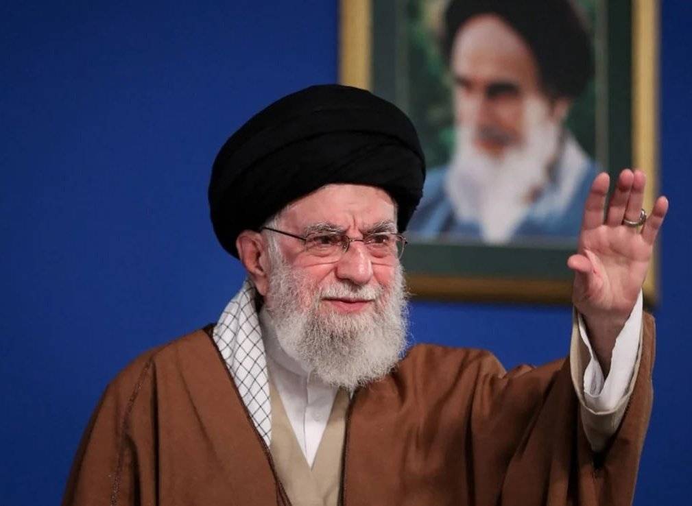 Iran becomes the First country to strike Israel ,Saudi Arabia, UAE, Kuwait, Jordan, Bahrain and Qata...