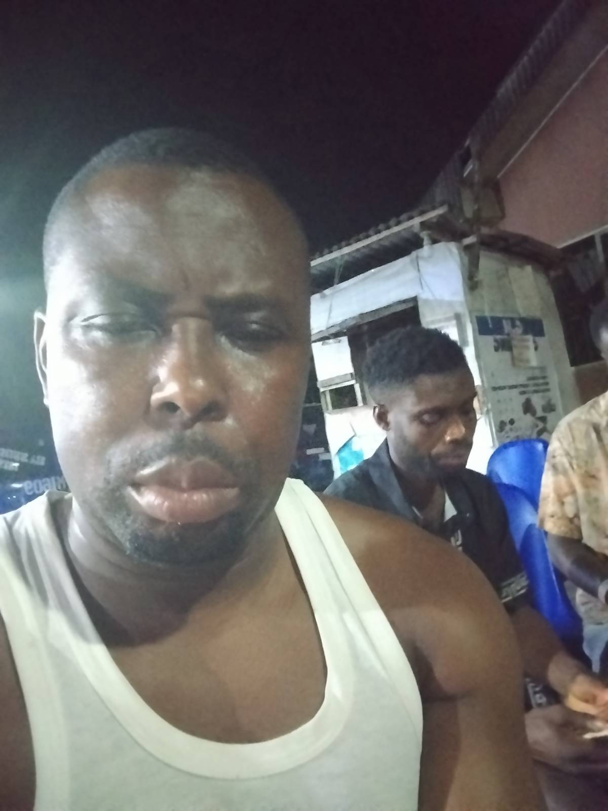 Do people still call someone to join them saying come and eat oo when they are eating