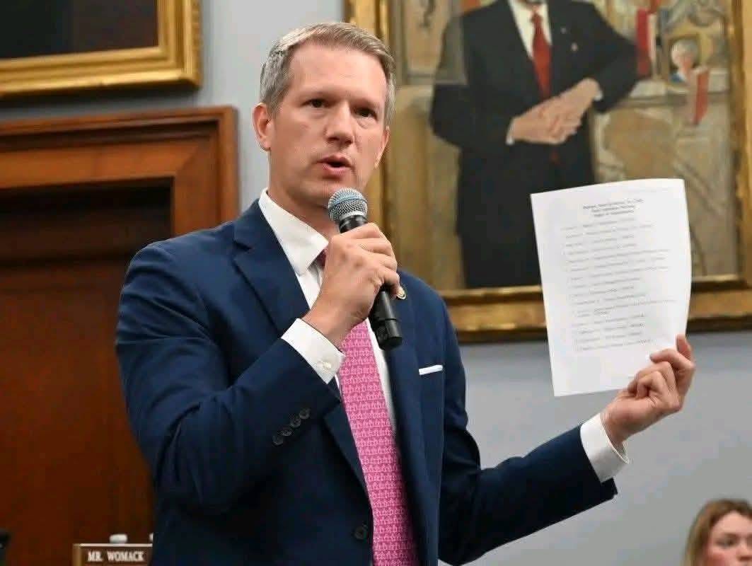 Breaking ๐ฏ
U.S. lawmaker Riley Moore told Congress he presented a document allegedly from the Briti...