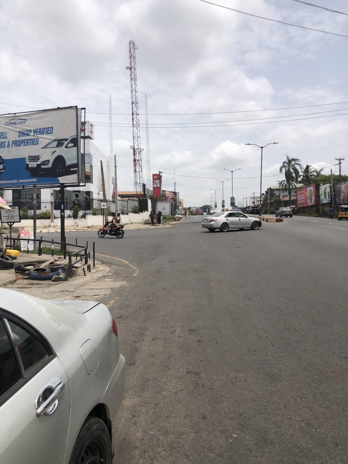I know SW very well, where is this? A correct answer gets a thousand Naira airtime.
