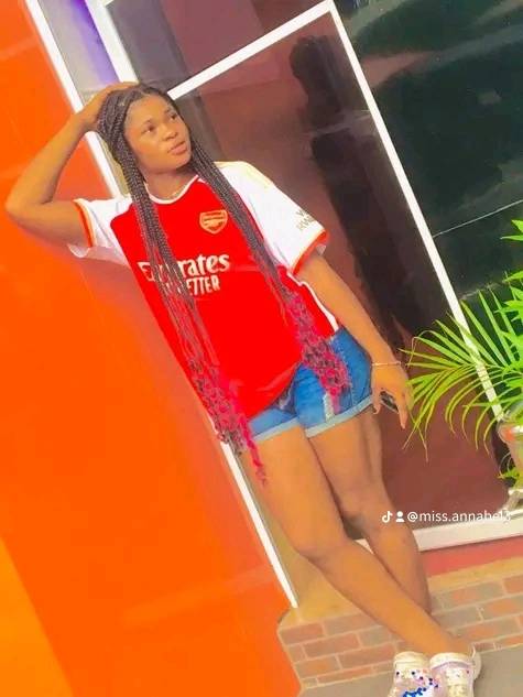 Hello everyone🖐️ I'm miss Annabel and am new here on LL hope I'm welcome please where can I park my...