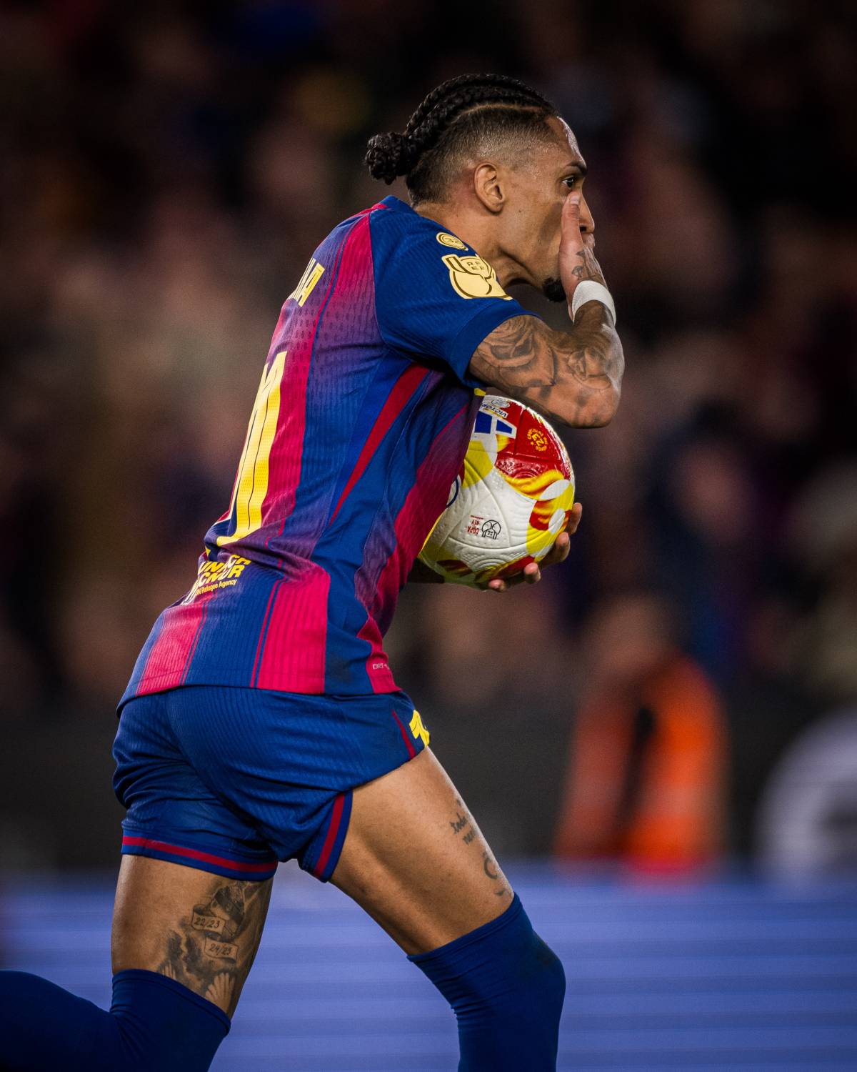 HAPPENING NOW: #CopadelRey Semifinal 👑⚽
Barcelona 2 - Atlético Madrid 0
Goal of Raphinha, min 4...