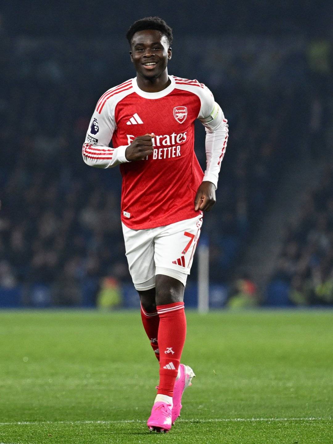 NOW: Bukayo marks his historic 300th appearance with a beautiful left-footed strike 🎯⚽
#Arsenal 1...