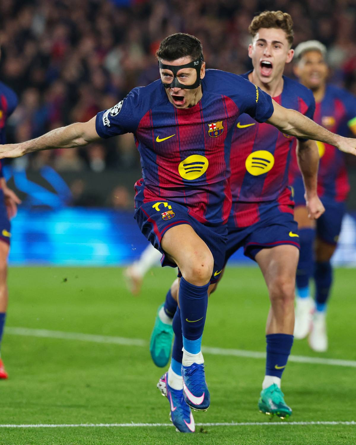 ⚽ Once again, Robert Lewandowski makes #ChampionsLeague history: He has now scored against 41 diffe...