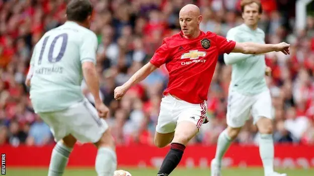 #ManchesterUnited legend Nicky Butt shared the name of the player he believes should be leading thei...