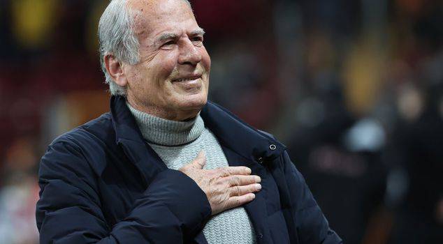 Legendary Turkish #football coach and former forward Mustafa Denizli, who's regarded as one of Turke...