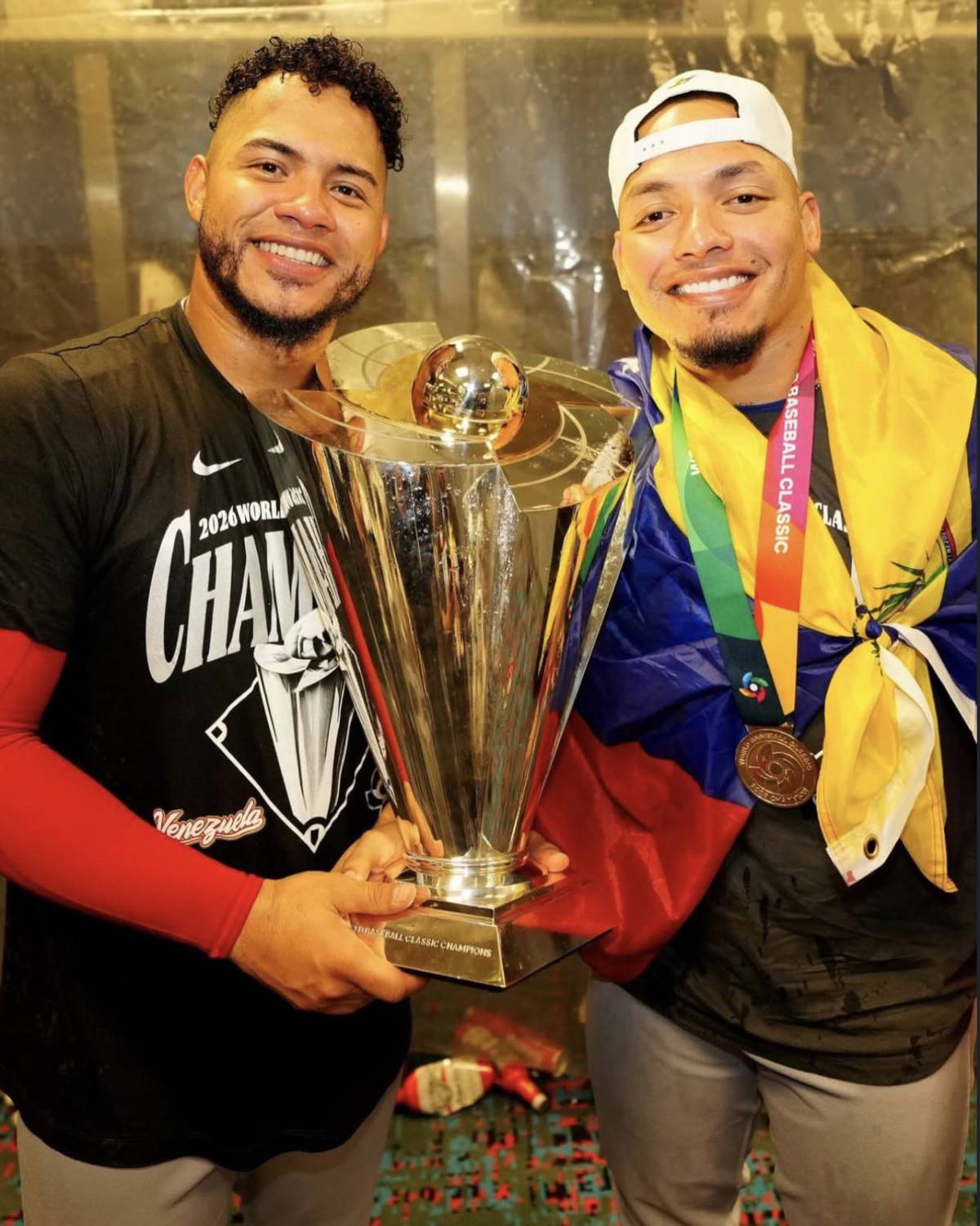 βΎπ»πͺ #Venezuela's Wilson and William Contreras became the first pair of brothers to ever win a World...