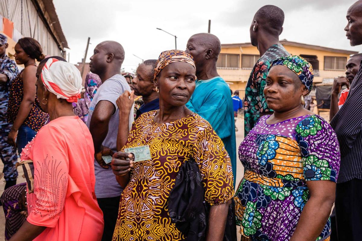 Why do so many Nigerian politicians default to tokenism, handing out rice and small cash as if survi...