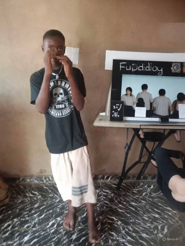I'm an artist
Christian Samuel
I posted a new music on audio Mack will you like to see my song on...