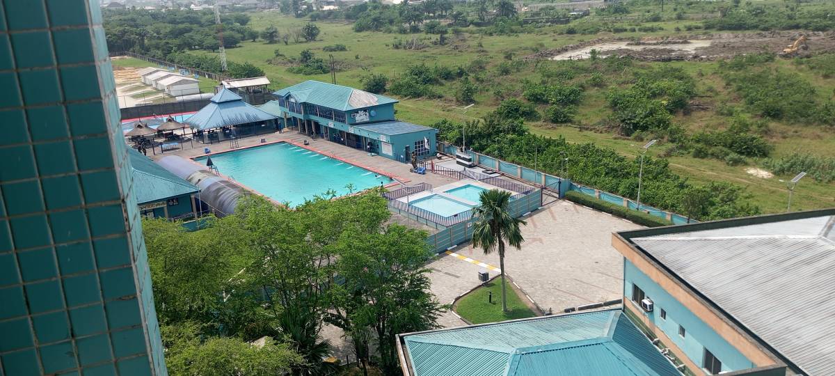 Poolside of Wellington hotel EFFURUN Warri Delta State, a home away from home.