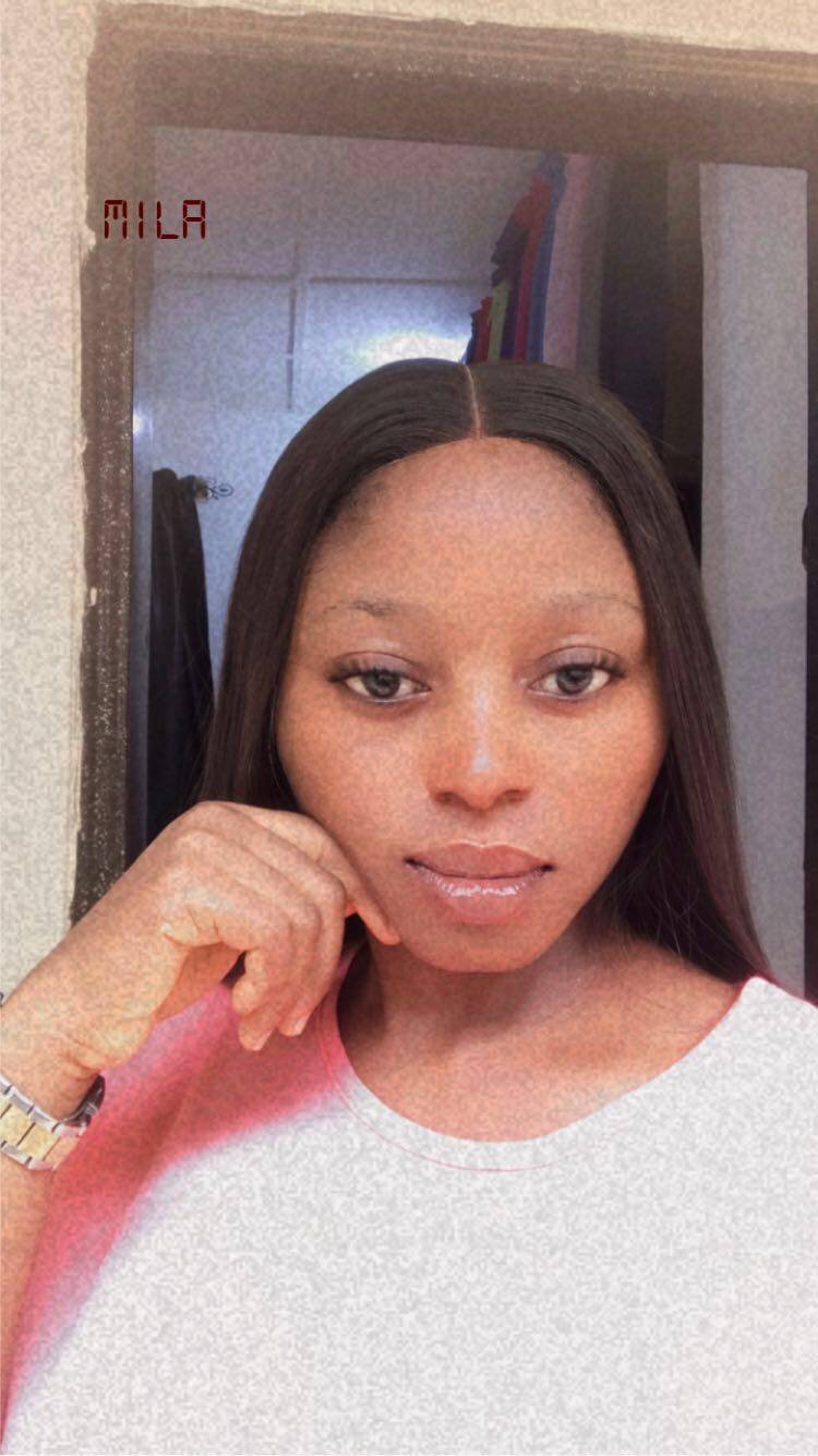 Happy weekend from a fine girl ❤️