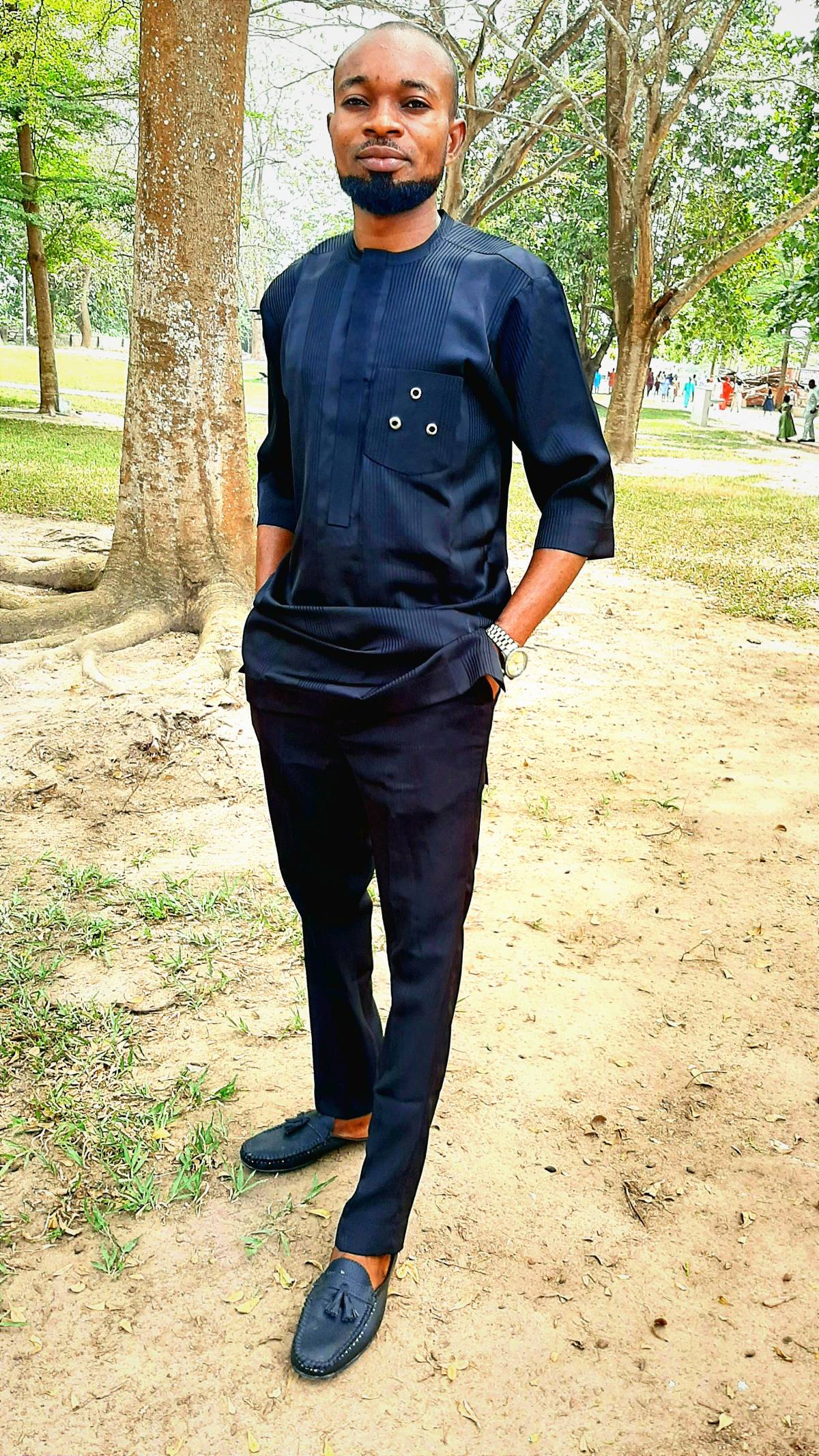 Hello Amazing people,
I'm Fabulous, a fashion designer passionate about turning fabric into confide...