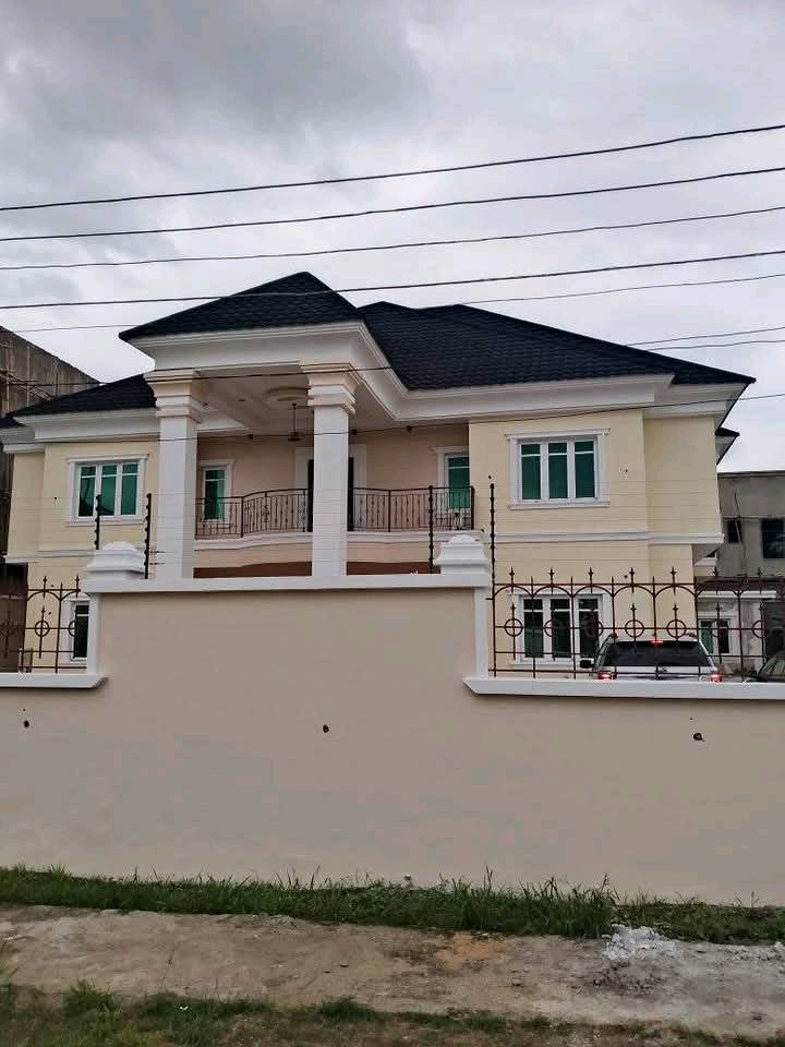 For interior and exterior painting, do contact @damidavecoat on 08123836628...We do it best.