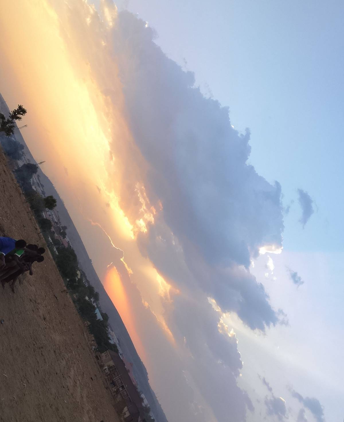 One of the most beautiful thing u can witness is the evening sun set, ๐๐
๐.
It's a beautiful sight...