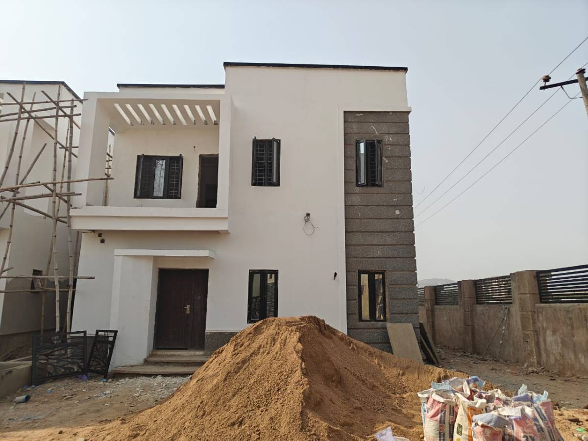 RESIDENTIAL PLOT LOCATED IN ASOKORO ABUJA FOR SALE:
★DETAILS★
Land Size:3060sqm
Title: CofO
Landuse...
