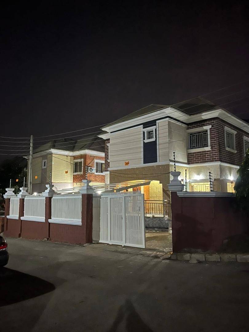 HOUSE FOR SALE
★DETAILS★
Standard 4-bedroom fully detached duplex with a room bq available for sale...
