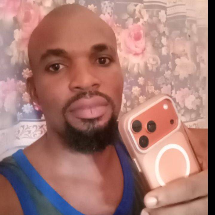 I'm single if you are single and searching for me and I will follow back
