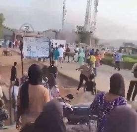 Our Raid Unconnected to Students’ Protest; EFCC Clarifies Invasion Kwara Polytechnic Hostels
https:...