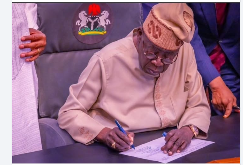 Today is President Bola Tinubu's 74th birthday.๐
Wish him well
#dailygist